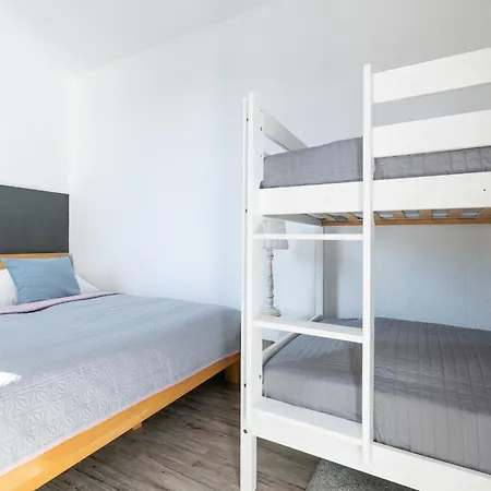 Probsteier Platz Strandperle * Laboe